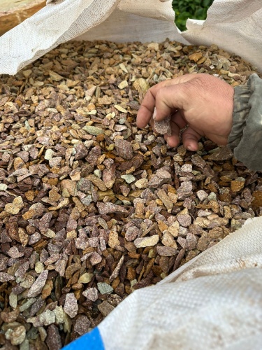 Златолит персиковый декоративная каменная крошка купить в Иркутской области