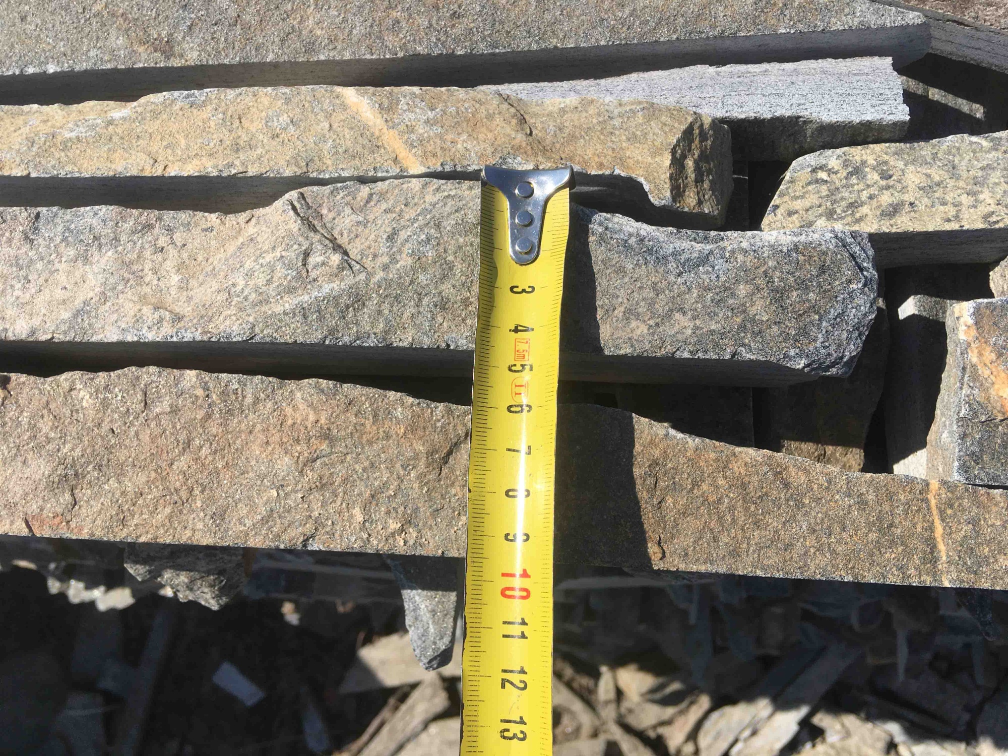 Горбушка златолит мультиколор для облицовки купить в Иркутской области