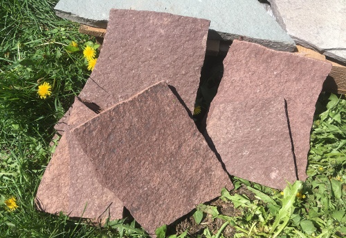 Плитняк лемезит бордовый для цоколя 1,5-2 см купить в Иркутской области