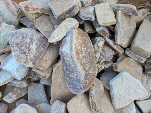 Златолит жёлтый, жёлто-зелёный глыбки и валуны для ланшафтного дизайна купить в Иркутской области