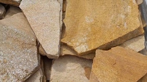 Плитняк златолит жёлтый для цоколя купить в Иркутской области