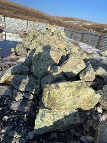 Камни для ландшафтного дизайна зелёные 10-60 килограмм купить в Иркутской области