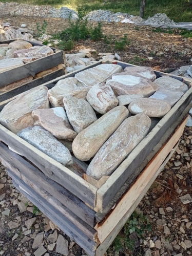 Златолит жёлтый, жёлто-зелёный глыбки и валуны для ланшафтного дизайна купить в Иркутской области