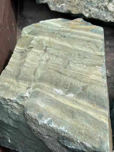 Ландшафтные глыбы зелёные 200-500 килограмм купить в Иркутской области