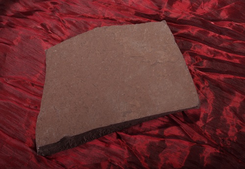 Плитняк лемезит бордовый для цоколя 1,5-2 см купить в Иркутской области