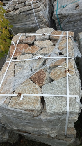 Плитняк галтованный гранитный для ландшафтного дизайна купить в Иркутской области